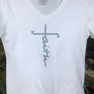 New woman’s white V-neck short sleeve T-shirt